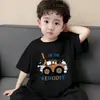 Camiseta Base Infantil de Algodão Puro, Manga Curta, Gola Redonda, Estilo Coreano, Soltinha e Fina para Meninos, com Estampa Estilosa