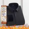 Camisa de invierno de estilo japonés con forro polar y manga larga para hombre, camisa negra sencilla, marca casual moderna, camisa cálida para papás de mediana edad