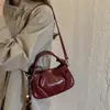 Bolsa de mão fashion para mulheres 2026 novo estilo versão coreana item quente da moda bolsa quadrada pequena versátil sensação nicho bolsa transversal minimalista