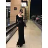 Vestido Negro de Malla Retorcida, Puramente Atractivo y Sexy para Mujer, Nuevo Estilo Otoñal con Diseño Hueco y Abertura, Falda Bodycon