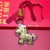 Pingente da sorte do cavalo do zodíaco em ouro 999, chaveiro dourado para riqueza instantânea, presente para namorada ou melhor amiga, presente de Ano Novo