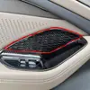 Adecuado para la modificación de manija interior de Audi26 Audi A6L, cubierta decorativa de parche M de ABS para manija de puerta interior