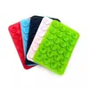 Funda de teléfono de silicona negra minimalista antideslizante con ventosa, soporte de teléfono portátil y extraíble, diseño cuadrado portátil, 24 piezas