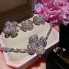 Anillo de Mariposa Completo de Circonita Diamantada Plateado para Mujer, Lujo Ligero, Nicho Exquisito, Gama Alta, Suave, Dulce y Versátil Joyería para Manos al por Mayor