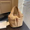 Bolsa de Ombro Casual de Grande Capacidade para Mulheres 2025 Nova Outono e Inverno Versátil Leve Algodão Tote Bolsa de Mãe