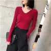 Top de punto fino para primavera y otoño 2026, nuevo y moderno, con cuello en V y manga larga, suéter interior de corte bajo para mujer, otoño e invierno