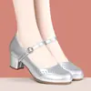 Novos Sapatos Casuais Femininos da Moda Primavera/Verão 2026, Salto Baixo, Salto Bloco, Sapatos de Salto Único Antiderrapantes para Comércio Transfronteiriço