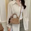 Bolso de ante de moda para debajo del brazo, nuevo bolso de mano de otoño, versátil de nicho 2026, bolso de un solo hombro cruzado, exquisito estilo francés y japonés