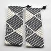 Um grande suprimento de sacos de linho estampados para prato cheio, bolsa para hashi, faca e garfo, talheres agrupados portáteis, sacos de linho