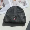 Chapéu de Inverno Bordado Feminino Chapéu de Tricô Casual Americano Aba Pequena Puxar Preto Rosa Emagrecimento Facial Quente Chapéu de Lã Pinguim