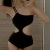 [2 colores] Traje de baño de una sola manga con corte estilo ins coreano para mujer, color liso, adelgazante, sexy y puro deseo, traje de baño para vacaciones en la playa