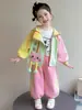 Conjunto de dos piezas de otoño 2026 para niña, estilo coreano, bloques de color, doble cremallera, diseño de gato, estilo escolar, popular en internet, casual, ropa para niños