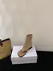 []Aumento de Altura Interior~Sandalias de Tacón Bajo con Punta Cuadrada Francesa y Tira de Dedo Botas para Mujer Modelo Nuevo 2026