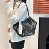 Bolsa Tote Versátil Grande Capacidade 2025 Nova Tendência Europeia e Americana para Comércio Exterior, para Estudantes Universitários, Adequada para Aula e Deslocamento