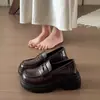 Mocasines de suela gruesa para mujer 2026 nuevo modelo estilo británico zapatos sin cordones versátiles de tacón grueso que aumentan la altura zapatos de piel
