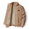 Roupas de Primavera Outono Inverno Roupas Acolchoadas de Algodão Espessadas com Forro de Lã Masculinas Meia-idade Soltas Casuais Jaqueta de Veludo Cotelê com Múltiplos Bolsos para Homens