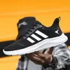 Verano 2024 nuevos zapatos casuales deportivos de malla transpirable, suela suave, ligeros, delgados, para pareja, combinan con todo, Moda