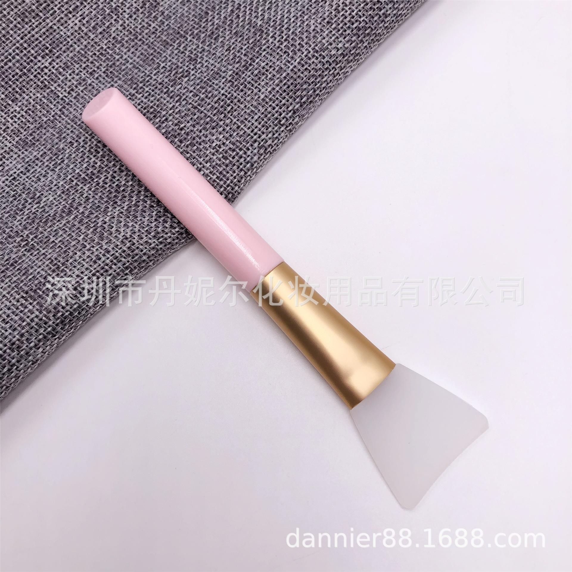 新硅胶刷斜尾柄粉色.jpg