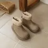Botas Femininas Sapatos Grandes de Algodão 2026 Novo Estilo Inverno Com Pelúcia Espessada Quente Botas de Neve Menina Pequena Botas Curtas Infantis