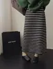 Nova saia de malha listrada em blocos de cor vintage para outono e inverno para mulheres, solta, modeladora, versátil, com caimento, saia longa de comprimento médio