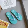 Bonitas chanclas para mujer moda de verano ropa de exterior estilo nuevo estudiante antideslizantes chanclas de baño sandalias de playa seaside estilo nuevo