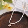 Collar de Perlas de Camelia Estilo Francés para Mujer Estilo Fragante Lujo Ligero Diseño de Nicho Cadena para Clavícula Elegante de Alta Calidad Versátil