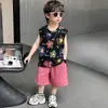 Conjunto de Colete para Meninos 2026 Novo Estilo de Verão Infantil Sem Mangas Fresco Estilo de Rua Roupa de Verão para Bebê Roupas de Bebê Estilo de Rua