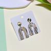 Pinheng Aretes Transfronterizos Europeos y Americanos Retro en Forma de U Geométricos de Metal con Tachuelas para Mujer Verano 2024 Nuevos Aretes al por Mayor
