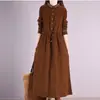 Vestido de Pana de Longitud Media para Mujer, Nuevo Otoño 2026, Holgado, Talla Grande, Bordado Retro, con Cordones en la Cintura, Moldeador