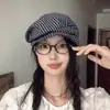 Novo Boina Artística Listrada de Algodão e Linho Estilo Japonês para Mulheres, Primavera e Verão, Chapéu Newsboy Emagrecedor, Chapéu de Artista Retrô, Moderno