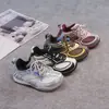 Zapatos deportivos para niños, zapatos de malla simple para niñas, nuevo modelo de verano 2026, zapatillas para correr de estudiante, zapatos Forrest Gump, zapatillas para correr para niños