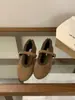 Sapatos Peludos Quentes com Forro de Fleece para o Inverno 2025 Bico Redondo Planos Mary Jane para Mulheres Versátil