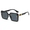 Óculos de Sol Quadrados de Luxo Leve com Proteção UV para Mulheres, Lentes Polarizadas Anti-UV, Proteção Solar, Estilosos, Efeito Emagrecedor para Rostos Grandes 7731