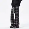 Calça Casual Xadrez Masculina Estilo Hong Kong Marca Tendência Calça de Caimento Reto Wide Leg Primavera e Outono Calça Longa Calça de Moletom Esportiva Retrô