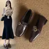 Mocasines ZHR de punta cuadrada para mujer, nuevo modelo otoño 2026, zapatos pequeños versátiles de cuero con hebilla metálica, zapatos casuales de tacón bajo para ir al trabajo
