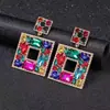 Pendientes Cuadrados Geométricos Exagerados Europeos y Americanos con Diamantes de Colores, Elegantes y con Estilo, Pendientes de Aleación Hueca Incrustados con Pedrería de Cristal para Mujer