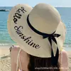 Nuevo Estilo Moda Femenina Letra Ala Ancha Transpirable Sombrero de Paja Playa Protección Solar Sombrero de Sol de Verano Moderno