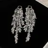 Moda Europea y Americana Pendientes Largos con Borlas para Mujer Celebridad de Internet Pendientes Elegantes para Damas Personalidad de Alta Gama Exagerados Pendientes Exagerados