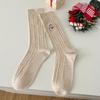 Meias "atmosfera de Natal completa" femininas outono e inverno padrão de cânhamo meias de Natal bordado de boneco de neve meias versáteis de pelo