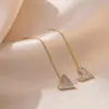 Aretes para Mujer, Aretes de Flor Corazón con Circonita Micro-pavimentada de Cobre, Nueva Moda de Nicho, Diseño Simple, Joyería de Temperamento y Versátil
