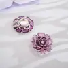 Accesorio único y creativo para manualidades: alfiler de solapa de camelia acrílico, accesorio decorativo versátil para puños de camisa