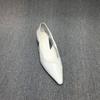 Nuevos Zapatos Europeos para Mujer Primavera y Otoño Zapatos de Tacón Bajo de un Solo Color Tacones de Gato Piel de Cera de Aceite para Mujer Venta al por Mayor de Moda y Cómodos Puntera Puntiaguda Huecos