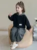 Conjunto de sudadera y pantalón de chándal de otoño para niños, sudadera con capucha a rayas para bebé, conjunto deportivo y casual de dos piezas para niñas