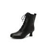 Botas curtas femininas estilo europeu e americano transfronteiriças com bico redondo, cadarço e salto médio, botas Martin 7725