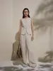 Conjunto de Lino Estilo Zhijia para Viaje 26 Modelo Nuevo Chaleco Ceñidor de Cintura Estilo Old Money Pantalones de Pierna Ancha Shorts Conjunto de Tres Piezas