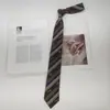 Plaid a Rayas Retro Marrón Corbata de Lazo Perezoso Estilo Japonés Color Café Corbata de Lazo para Uniforme Académico de Mujer Estilo Universitario para Hombre de Moda