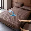 Protector de colchón acolchado impermeable transfronterizo de comercio exterior, funda de colchón a prueba de orina y polvo, protector de colchón impermeable, pieza única al por mayor