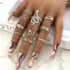 Venta caliente transfronteriza europea y americana anillo de amor de melocotón negro con circonita y esmalte negro retro para mujer juego de 7 anillos