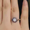 Deseo transfronterizo AliExpress moda estilo coreano plata antigua negro redondo blanco ópalo flor anillo suministro de fábrica venta al por mayor