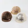 Gorra a cuadros de pico de pato para bebé de 3-12 meses, gorra de béisbol elegante de pana para otoño e invierno, gorra ajustable para bebé